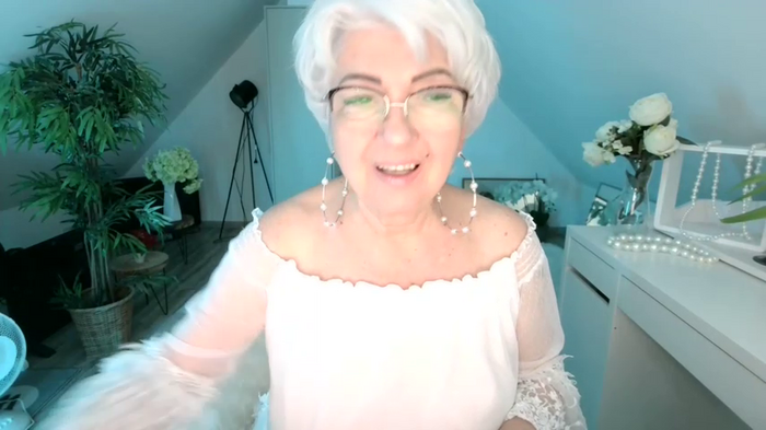 LovelyHelena