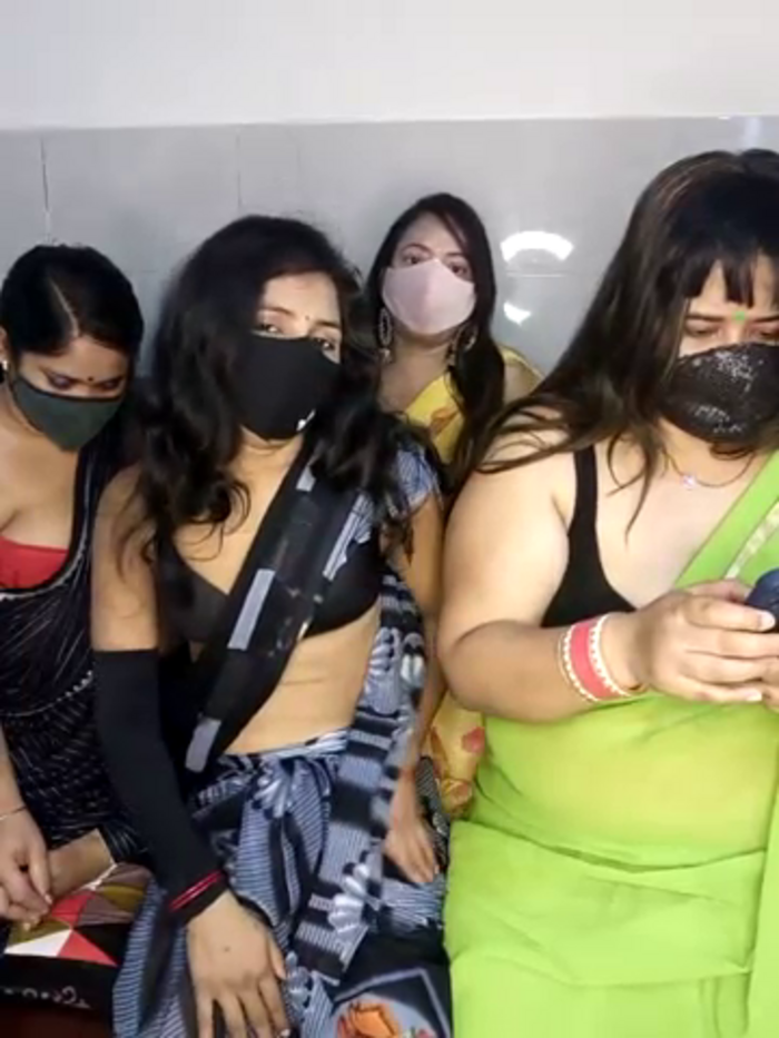Indian_hotmilfs