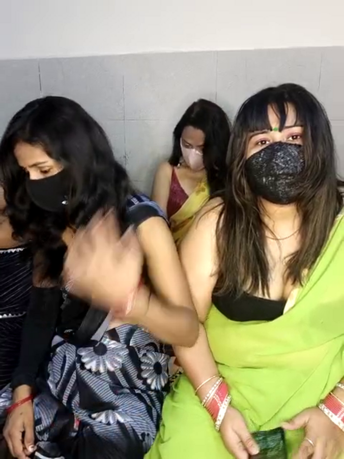 Indian_hotmilfs