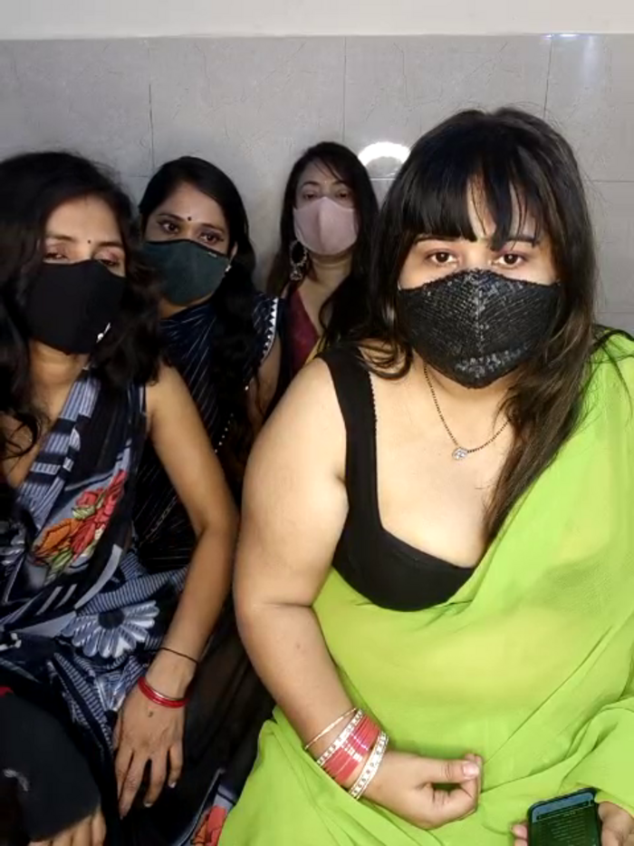 Indian_hotmilfs