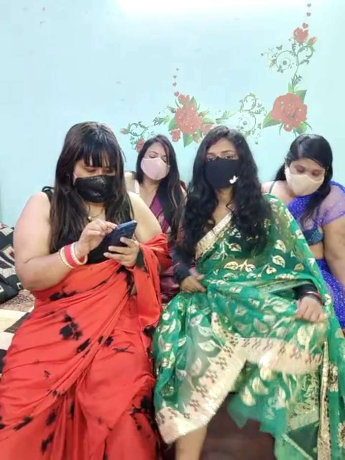 Indian_hotmilfs