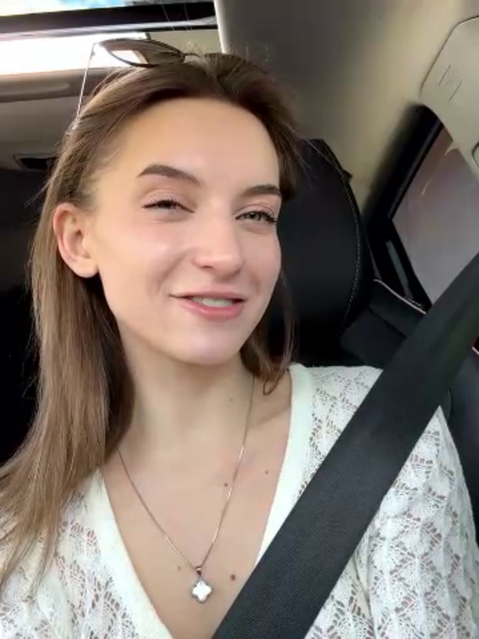 -AngelAri-