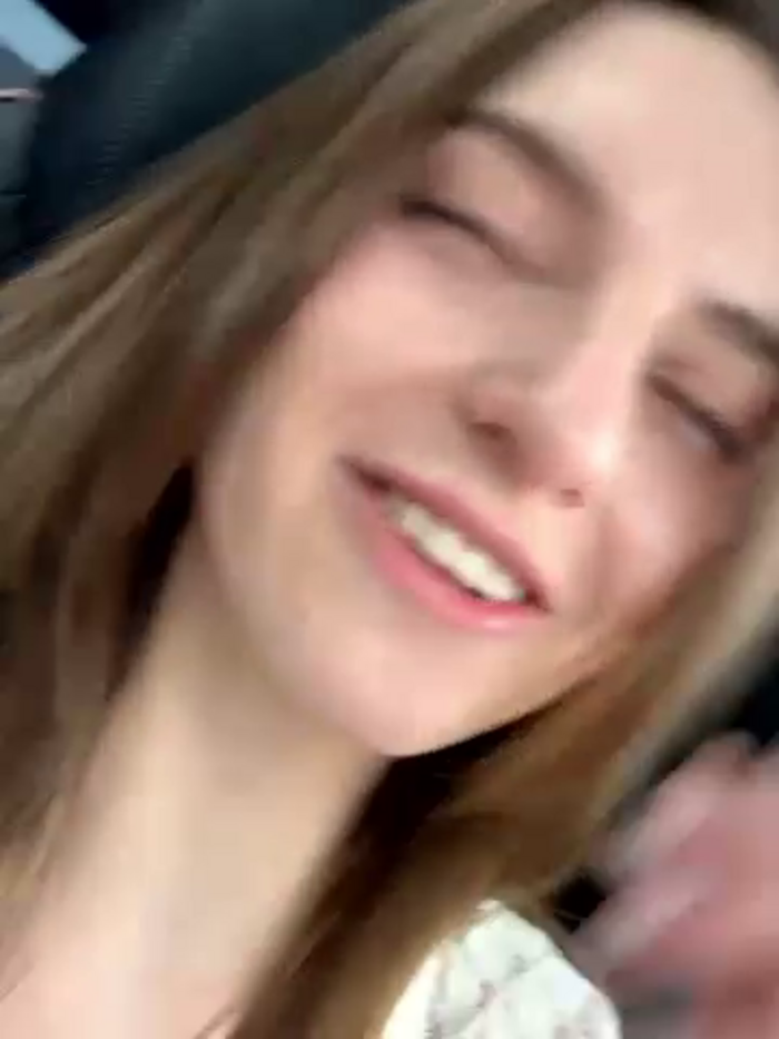 -AngelAri-