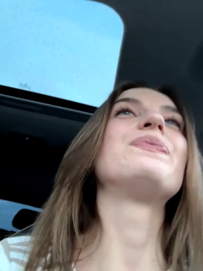 -AngelAri-