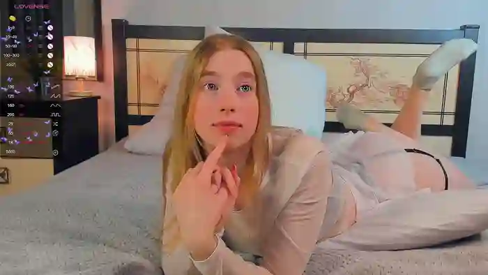 2024/05/05/stripchat-noreenhatter-22-37-26