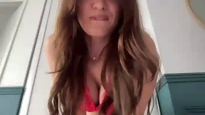 2024/05/05/stripchat-rym1-15-21-49