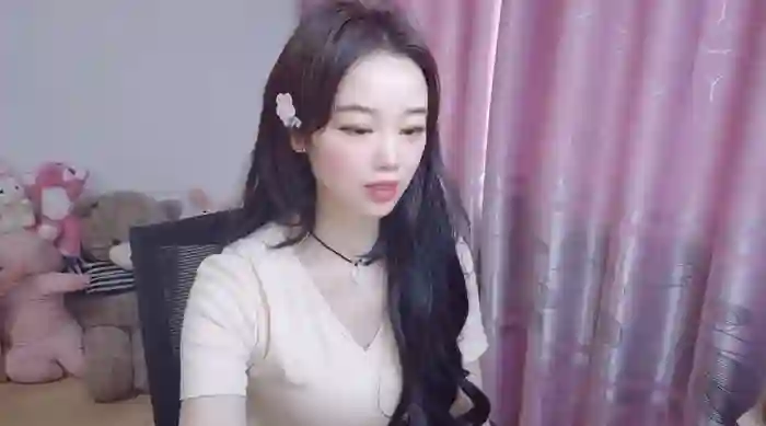 2024/05/05/stripchat-wwcc123-03-11-37