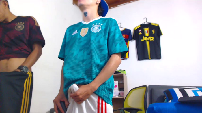 skinny23cm