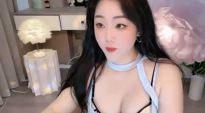 Monica-888