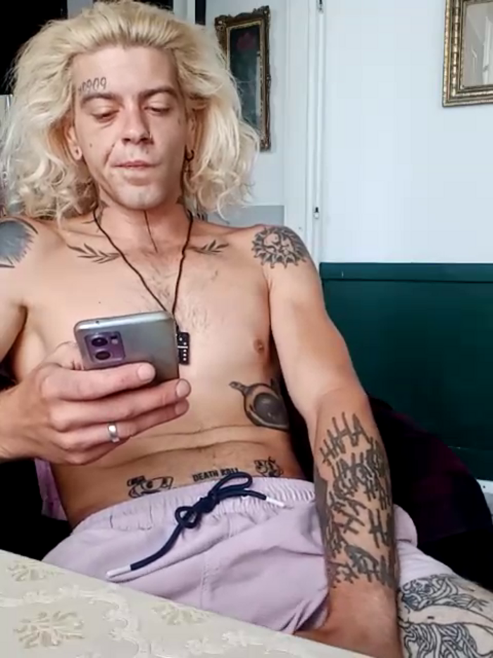 AdamfckRose