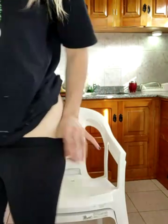 Elnonoykeila77