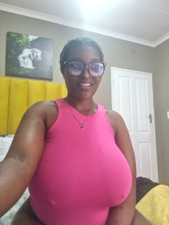 Bustygoddess32