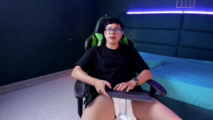 yoshallure