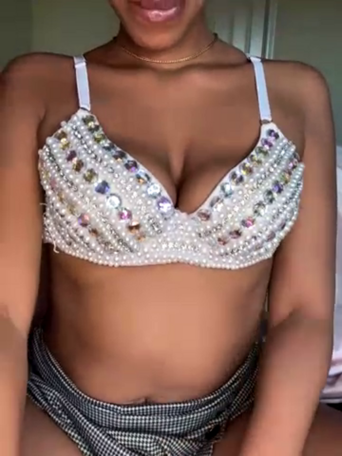 Cum2Charm