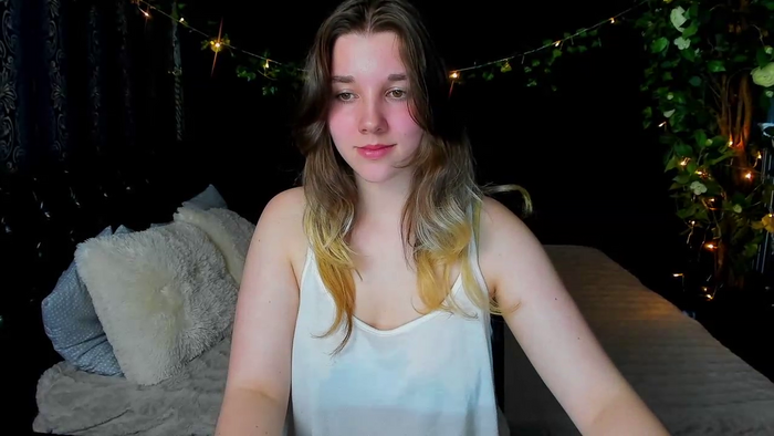 PenelopeOneGrey