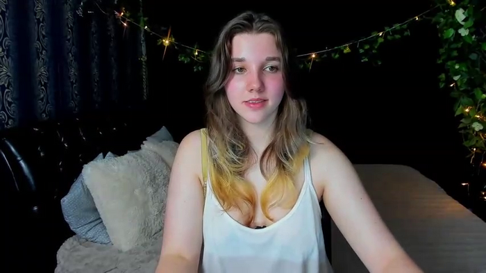 PenelopeOneGrey