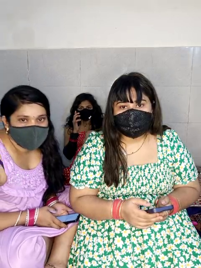 Indian_hotmilfs