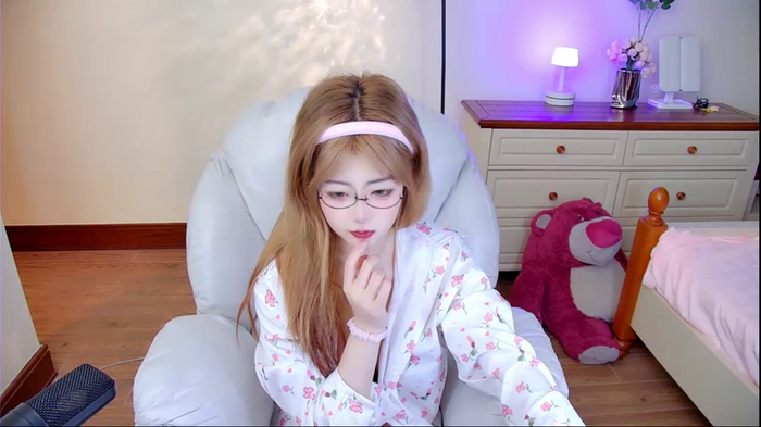 Qi-baby