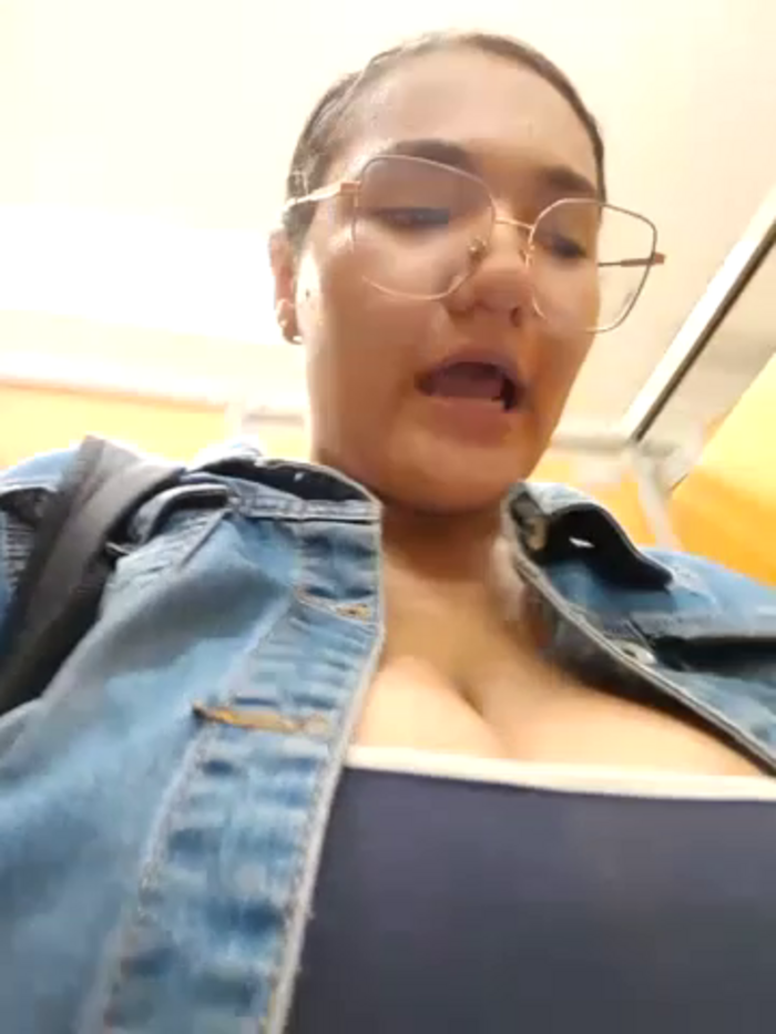 Cami_boobs