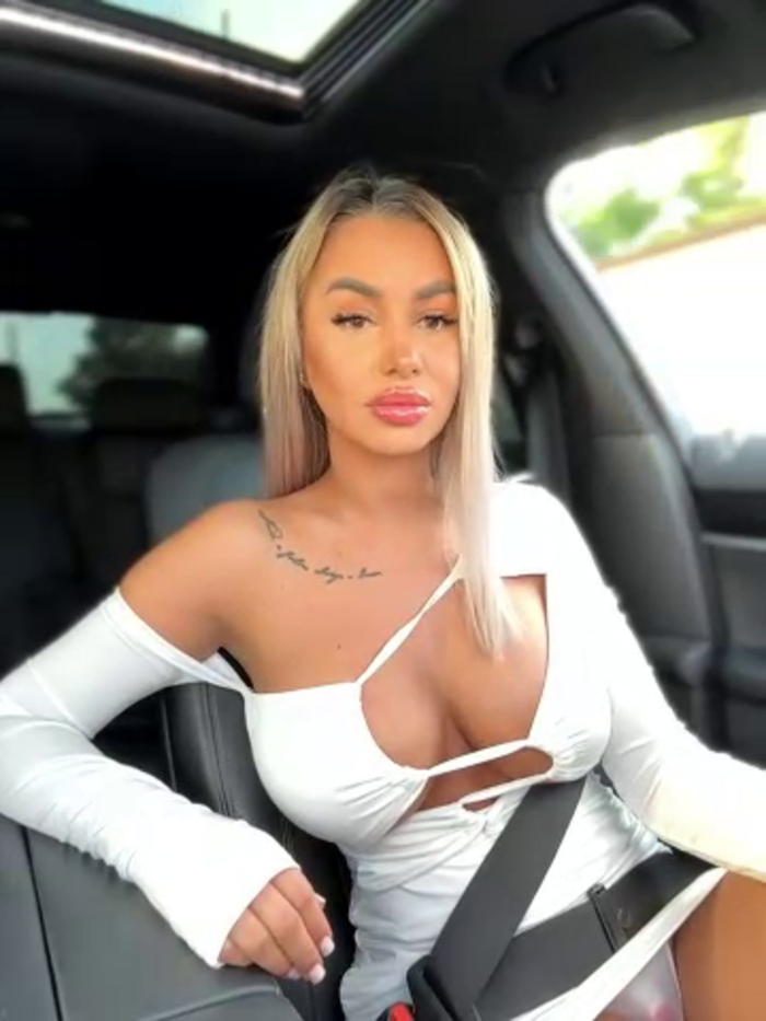 KirstieVegas