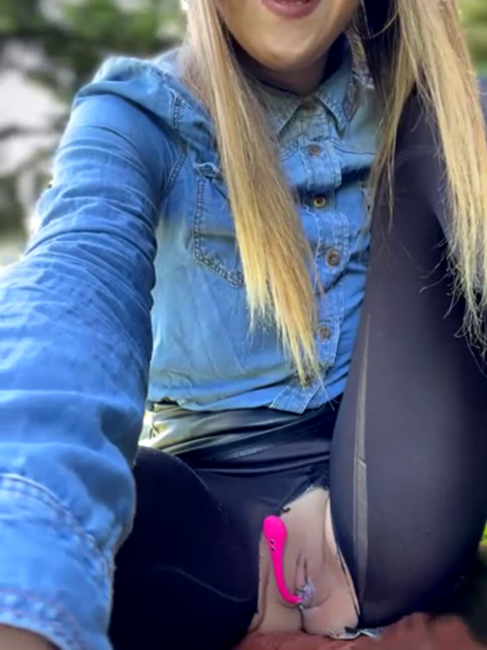 Risky_girl23