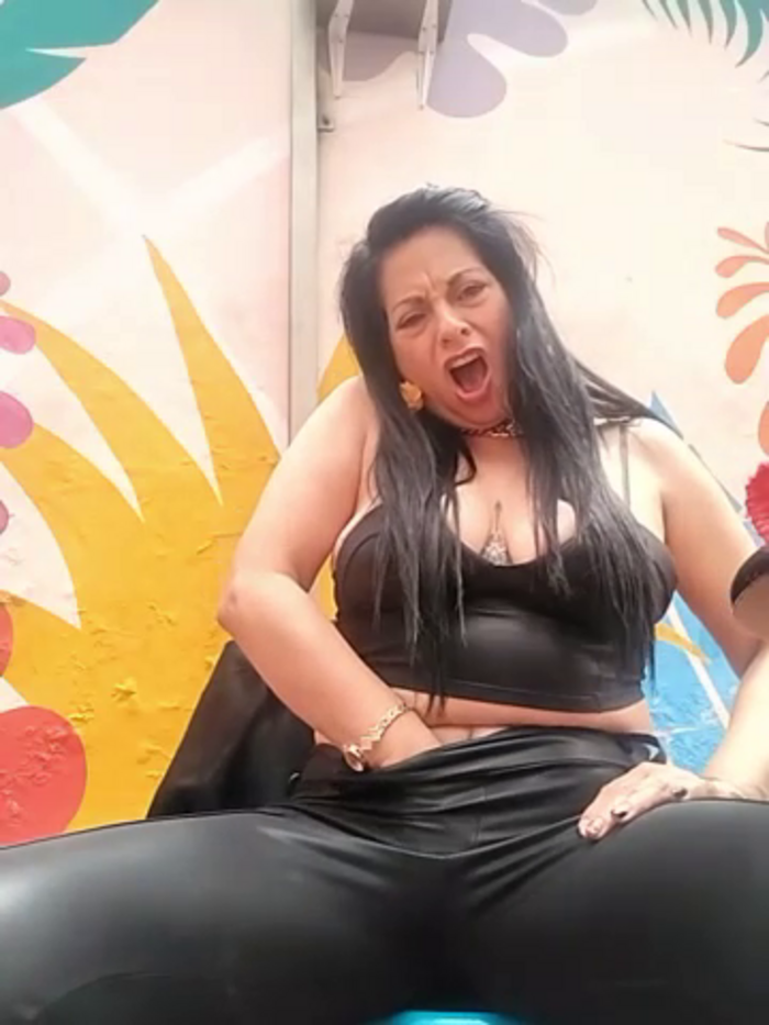 Violeta-Saenz