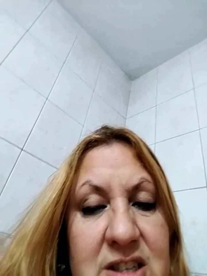 Hotbabysucks1