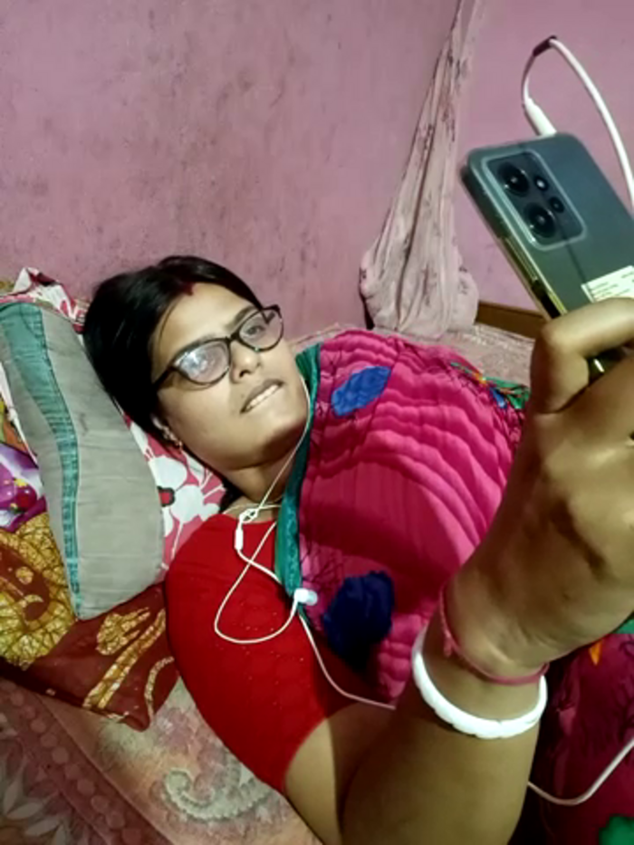 Hot_Pakhi