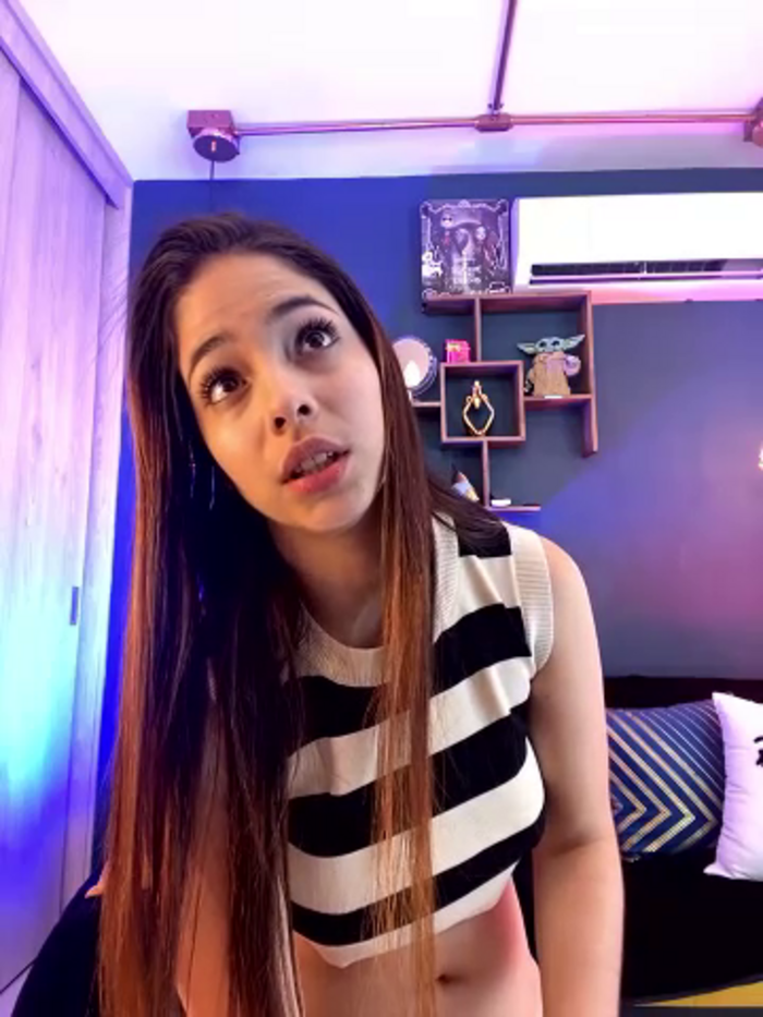 Zoe_Bae