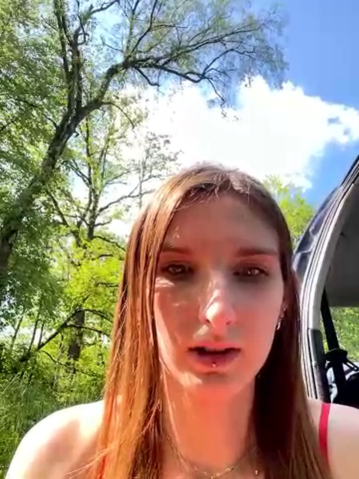 AnnyBelle_