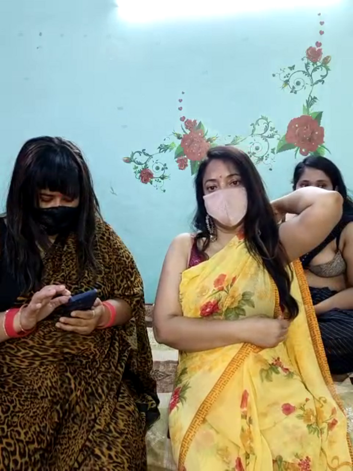 Indian_hotmilfs