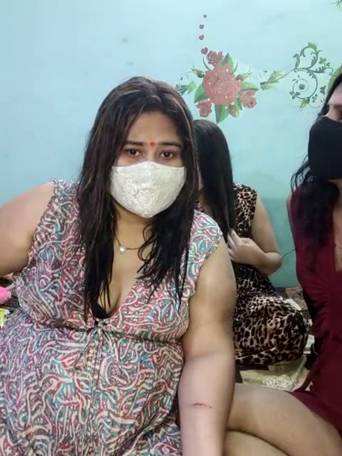 Indian_hotmilfs