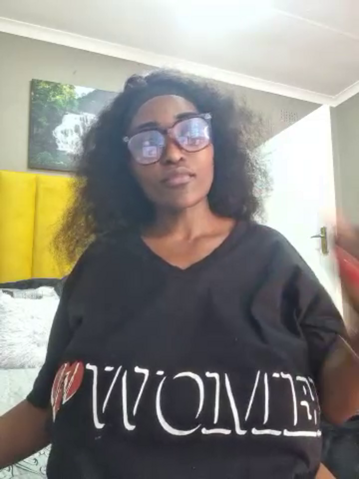 Bustygoddess32