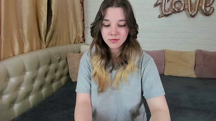 PenelopeOneGrey
