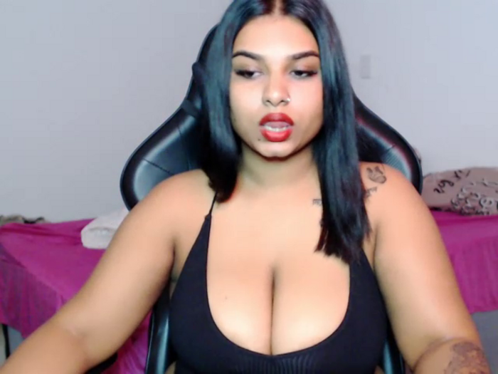 layla_amin