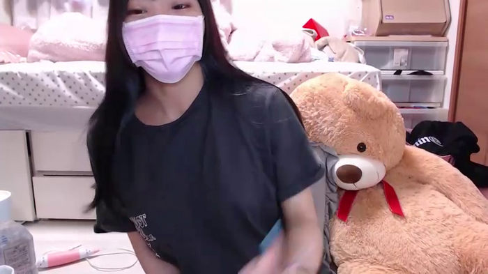 _chanMOMO_