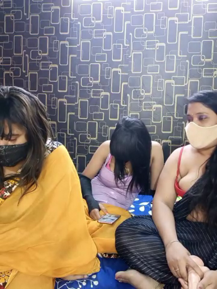 Indian_hotmilfs