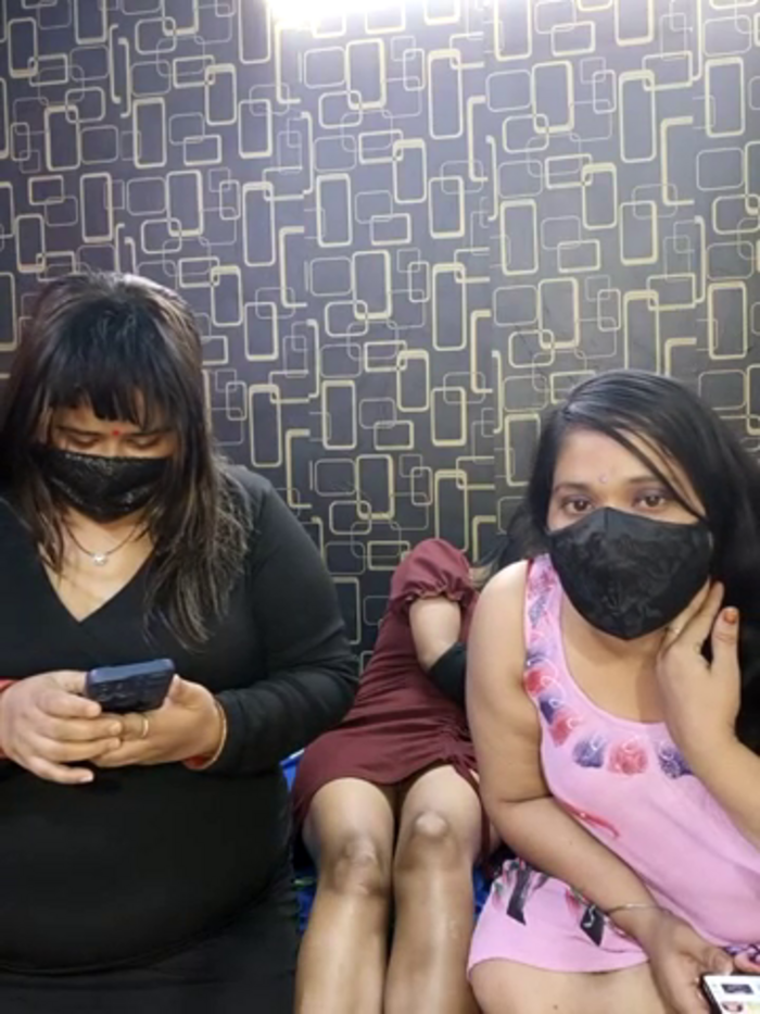 Indian_hotmilfs