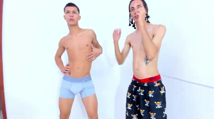 twogirls2boys