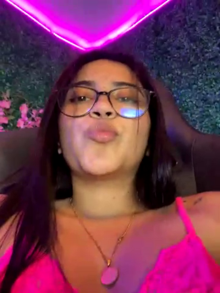 SaritaHot_69