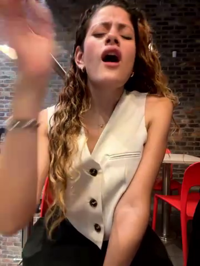 alana15