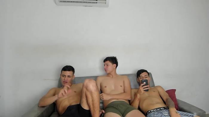 pelusos_mens
