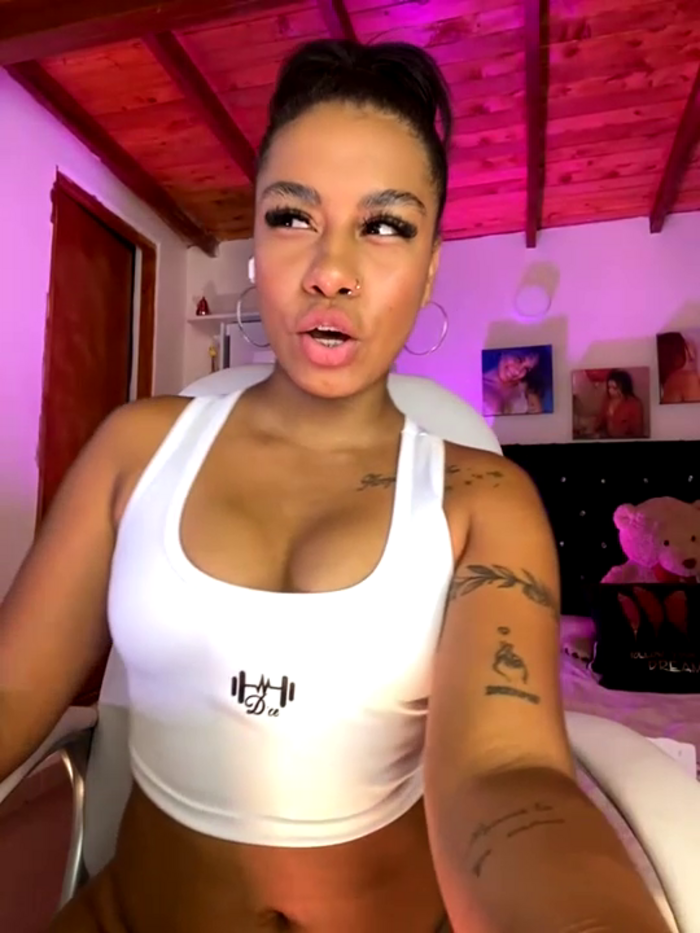 ATENEA_SEXXXY