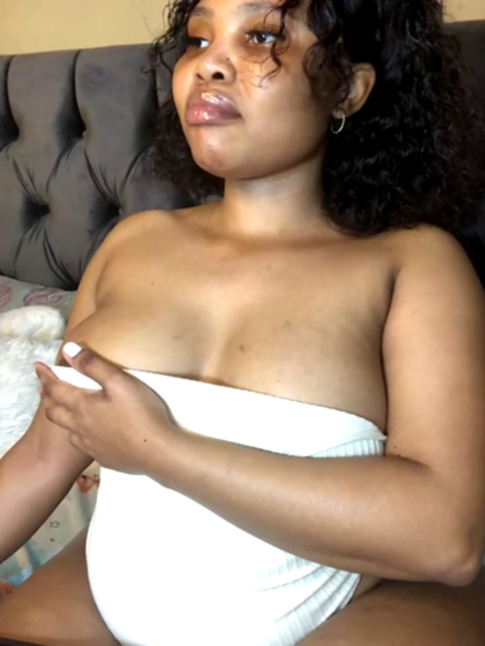 Anaelle24