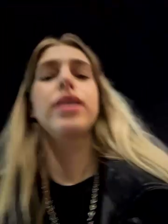 Kira_Miu