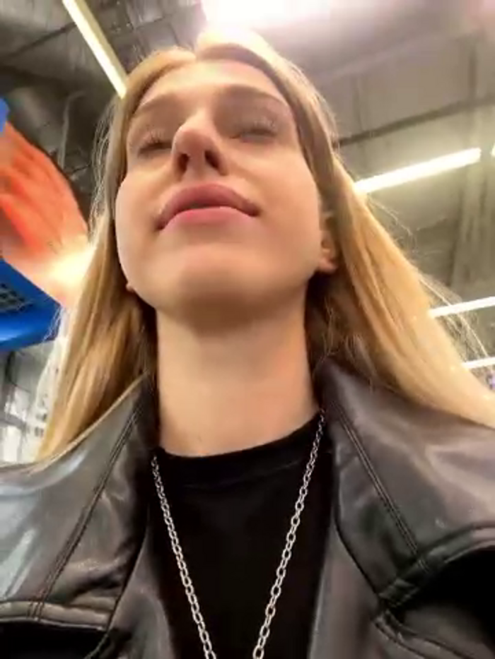 Kira_Miu
