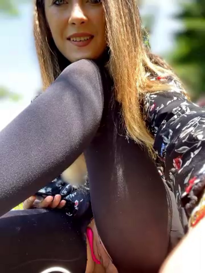 Risky_girl23