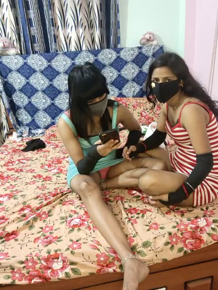 Indian_hotmilfs