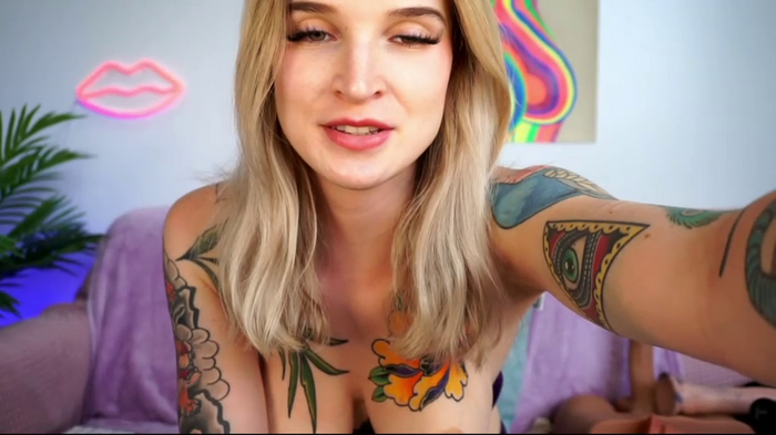 Sophia_Sapphire