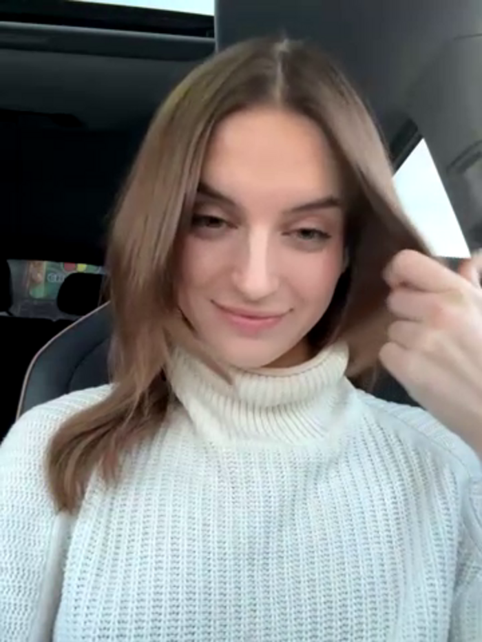 -AngelAri-